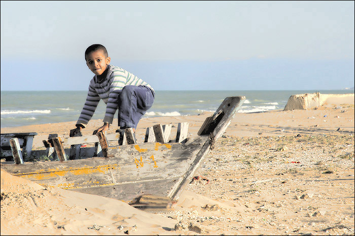 Gamin, plage de Raoued